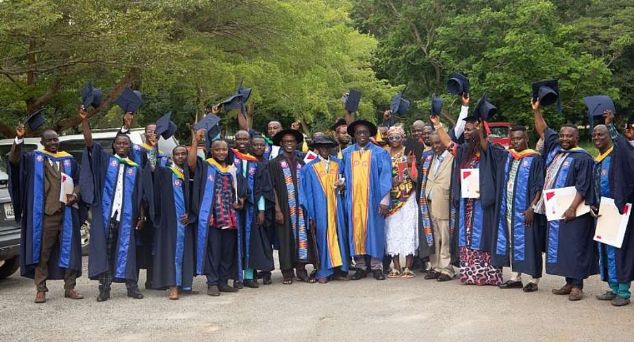 16 student’s graduates in surveying and mapping