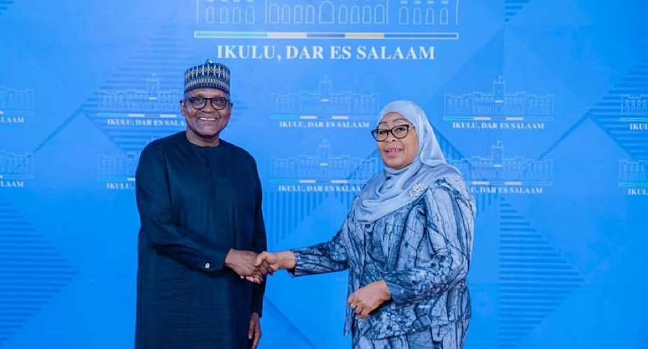 Aliko Dangote with President Samia Suluhu Hassan