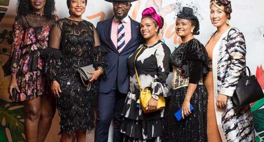 Joselyn Dumas and other celebrities at the unveiling ceremony