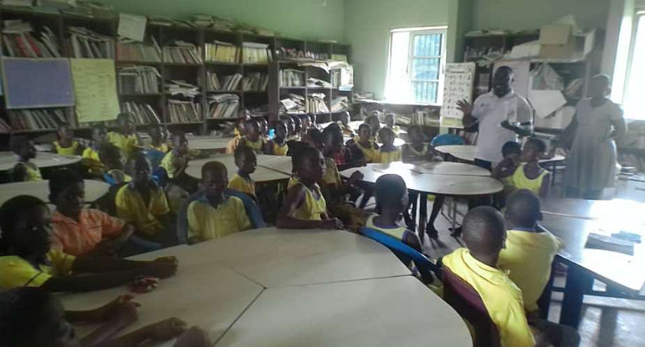 Sekyere East District: Otumfuo Osei Tutu II Foundation trains thousands of pupils in ICT, Reading and Cinema