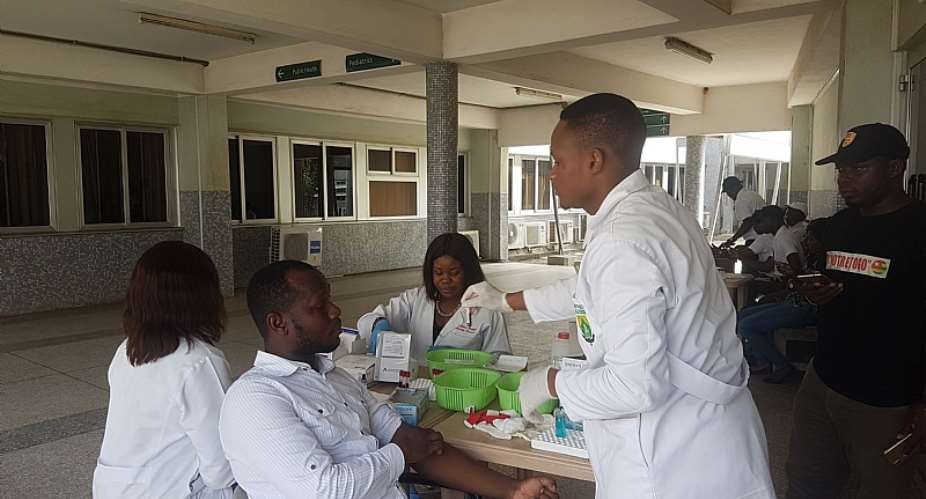 Togolese Diaspora Community In Ghana Donates Blood To 37 Military Hospital