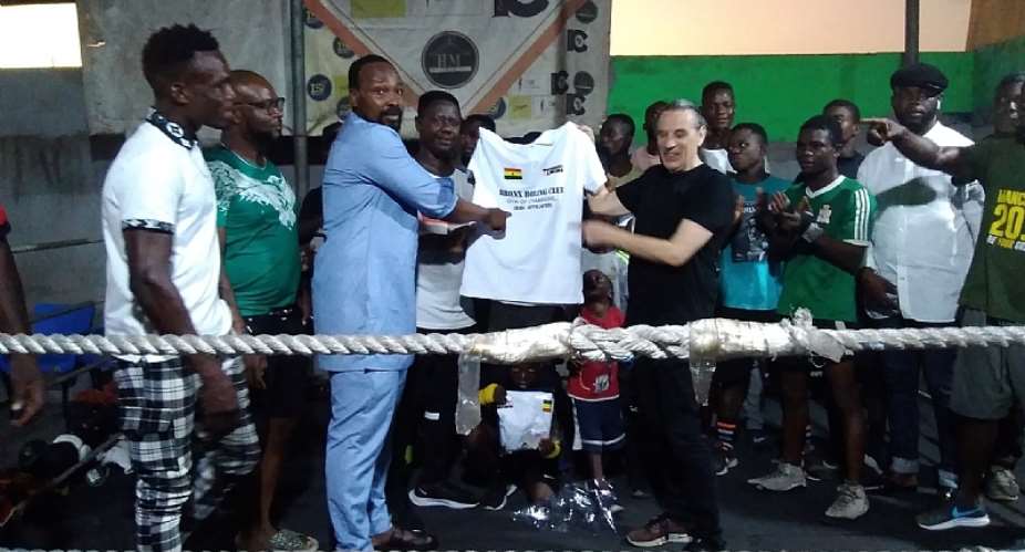 Gianluca Di Caro visits Bronx Boxing Gym At James Town