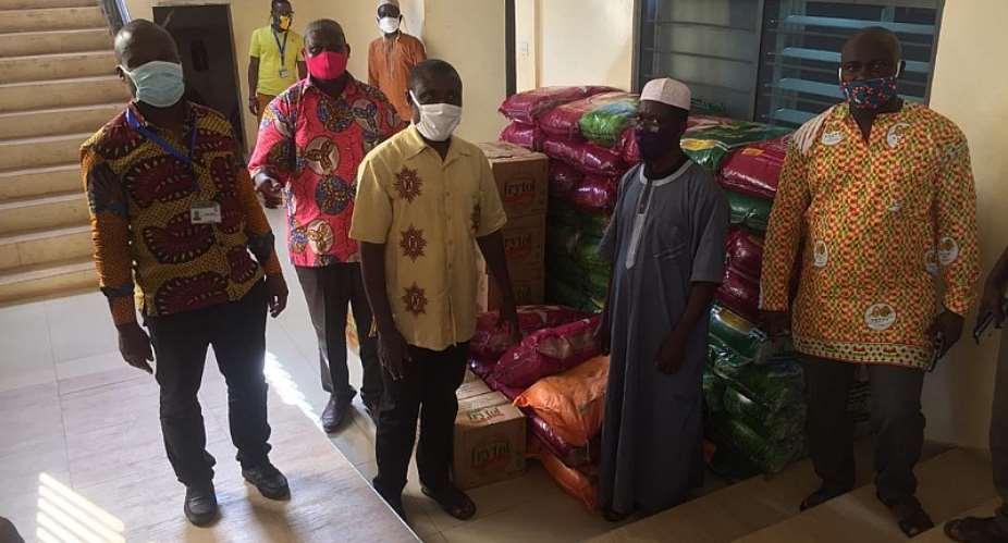Gomoa Central Donates Food Items To Muslim Communities Ahead Of Eid-Al-Fitr Festival