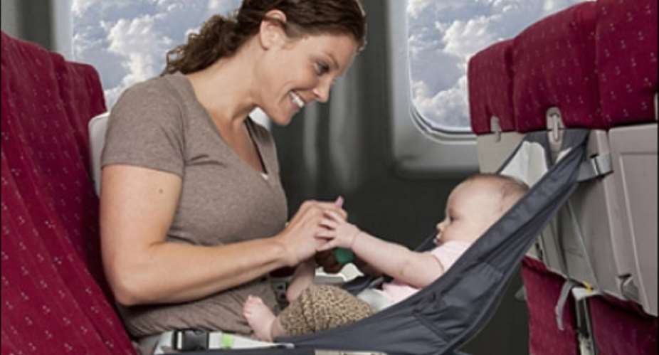 5 Smart Tips To Keep Your Baby From Crying On Planes