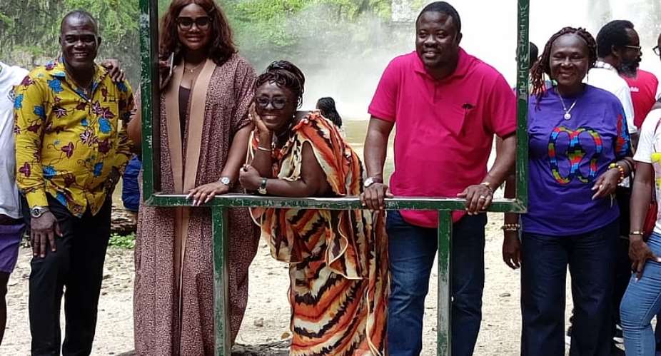 Minister of Tourism Hon. Abla Dzifa Gomashie in a group photograph with her deputy and some members of the Ministry of Tourism, Culture and Creative Arts