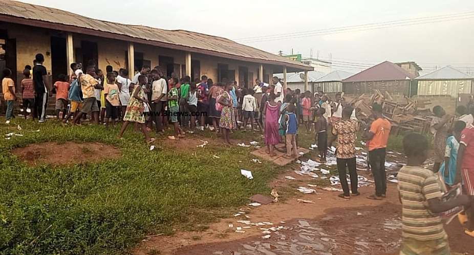 Bibiani: Fire guts Anglican JHS; all certificates of students burnt