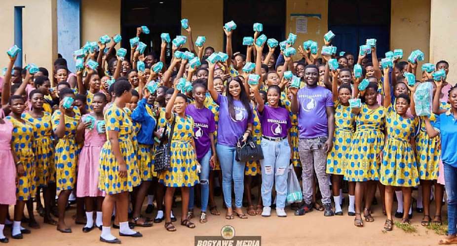Speciallady donates sanitary products to high schools to mark Menstrual Health Day