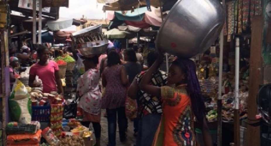 Sunyani: Traders Defy COVID-19 Directive To Storm 'Wednesday' Market