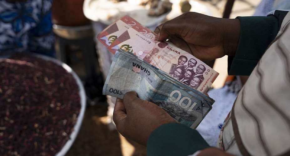 May 28: Cedi sells at GHS14.98 to $1, GHS13.96 on BoG interbank
