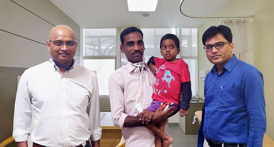 Left to Right-Dr. Sonal Asthana, Mr. Muni Swamy, father of Raghavi and, Dr. Mallikarjun Sakpal, Aster CMI Hospital