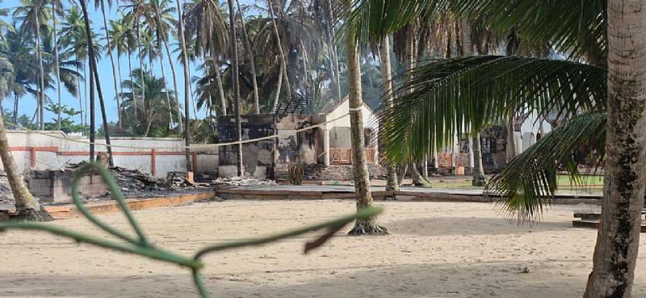 Fire destroys parts of Maaha Beach Resort and Vision Resort
