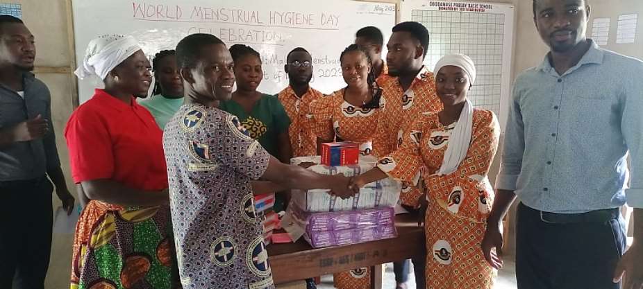 ER: Abuakwa North NASPA embarks on school tour, donates sanitary pads and learning materials