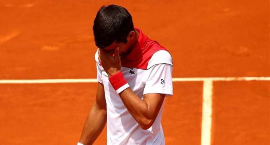 Djokovic Trains On Tennis Court In Spain Despite Lockdown Ban