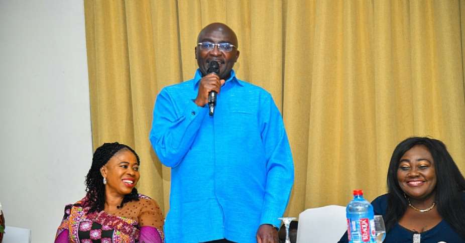 Tax officers will not sit in your shops when I become president – Bawumia assure traders