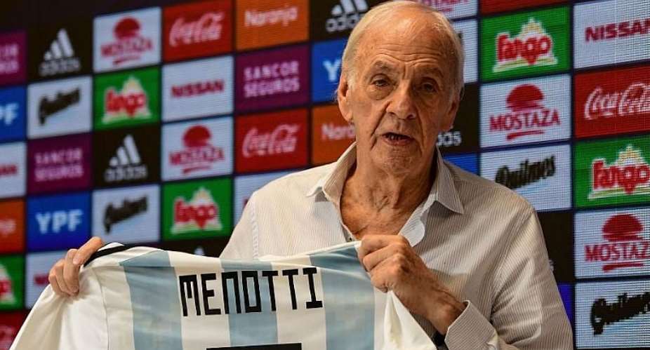 GETTY IMAGESImage caption: Menotti began his coaching career at Newell's Old Boys