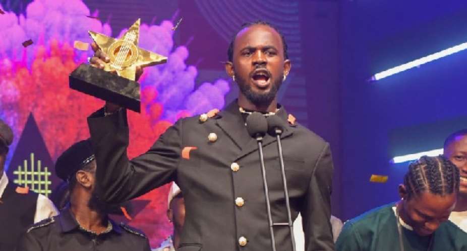 Baa he ot — Black Sherif eulogizes Adane Best after VGMA overall award in victory speech