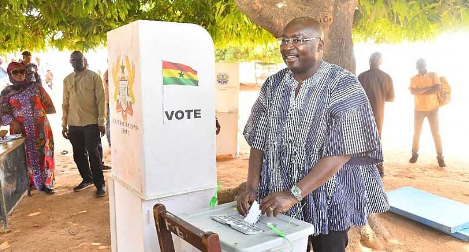 Limited Voter Registration: Kindly register now to make your vote count in December – Bawumia appeals