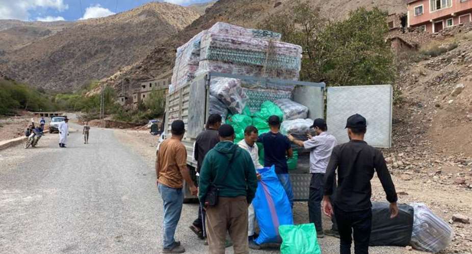 Distribution of mattresses brings comfort to Timichi village, Al Haouz Province, funded by the Intrepid Foundation; Photo by HAF