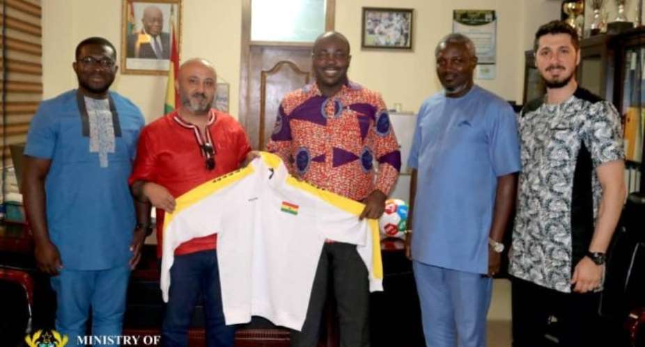 Fitcom Officials Pay Courtesy Call On Sports Minister