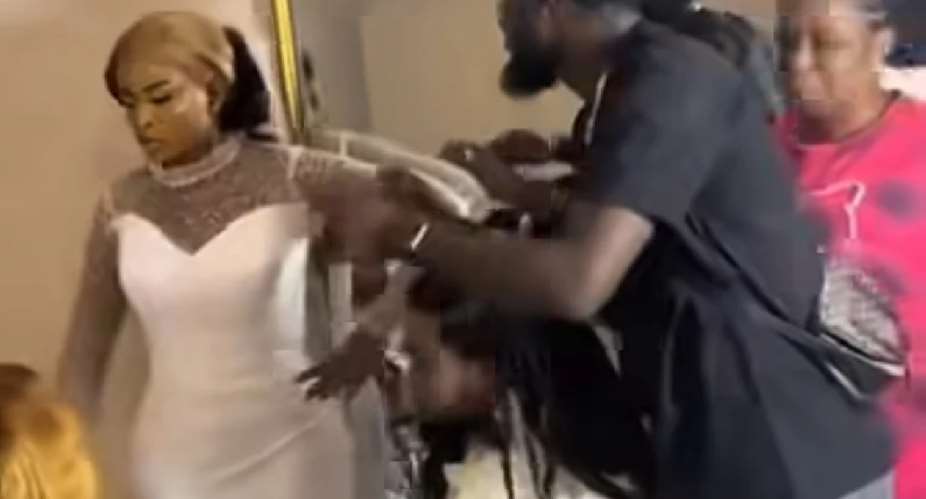 VIDEO: Bride calls off wedding after catching groom kissing another woman on wedding day