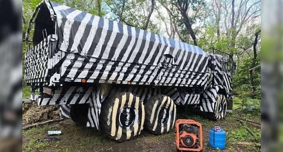 This image, shared on May 31, 2026, shows a Russian truck covered in a “dazzle” camouflage. -  Telegram / @milinfolive_man