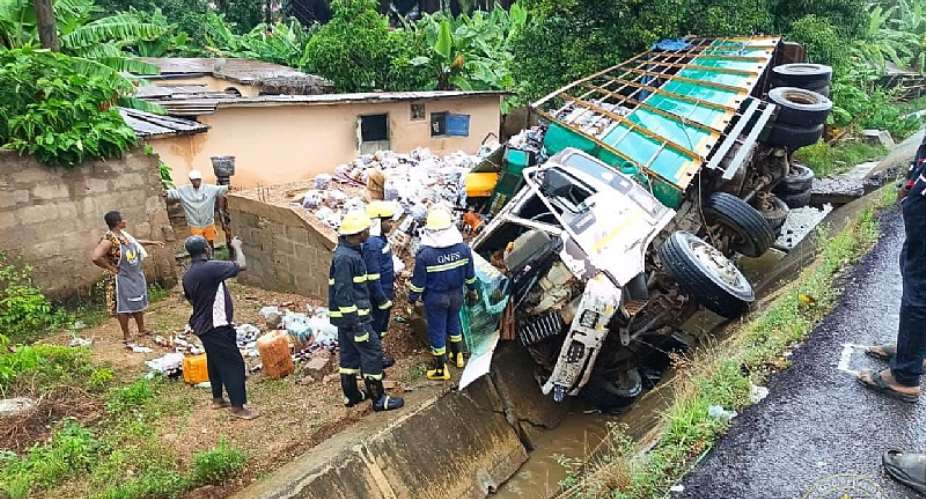 Fire Service rescues two accident victims at Kpeve