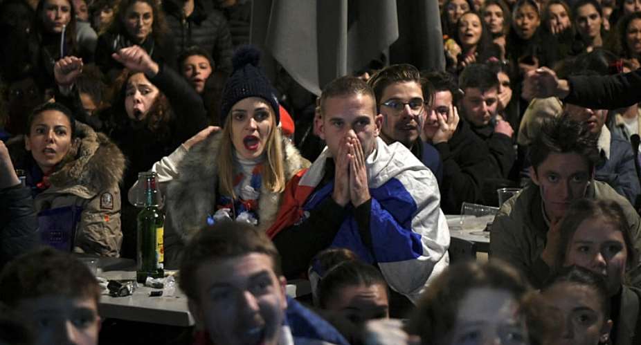 Fans of Les Bleus watch the 2022 World Cup final against Argentina at a bar in Toulouse, in southwest France. -  Valentine Chapuis, AFP