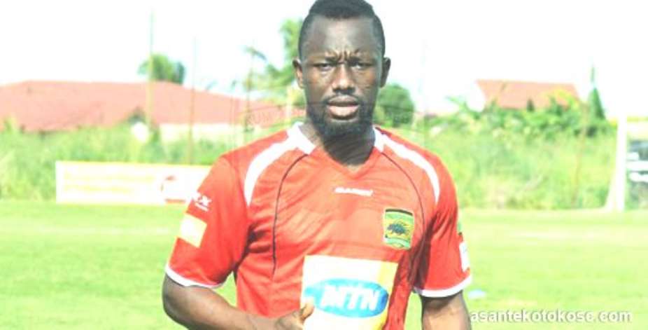 Asante Kotoko unveil new signing Saddick Adams