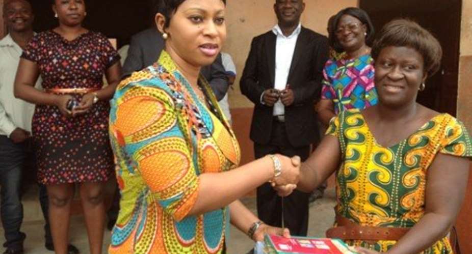 Adwoa Safo supports women groups with 50,000 interest-free loan