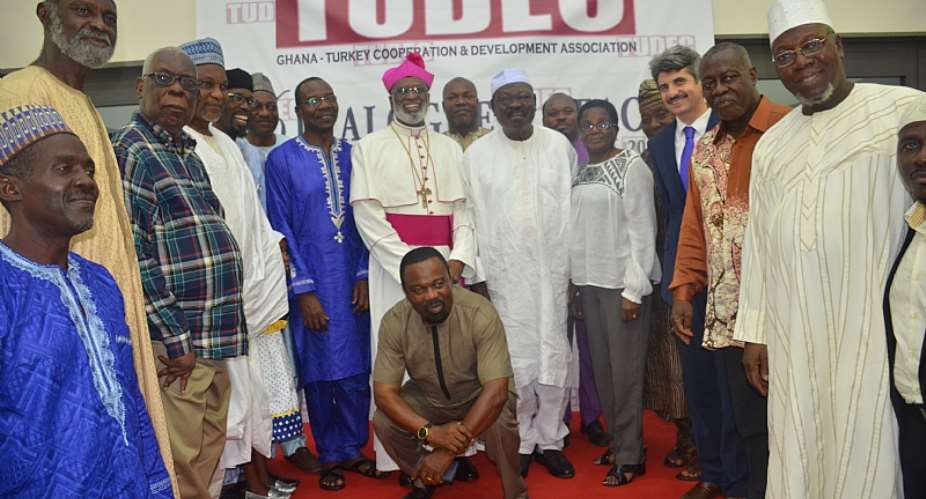 Tudec Honors Six Ambassadors
