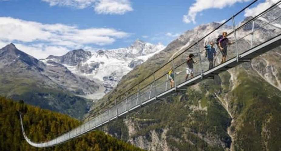 14 Terrifying Bridges In The World