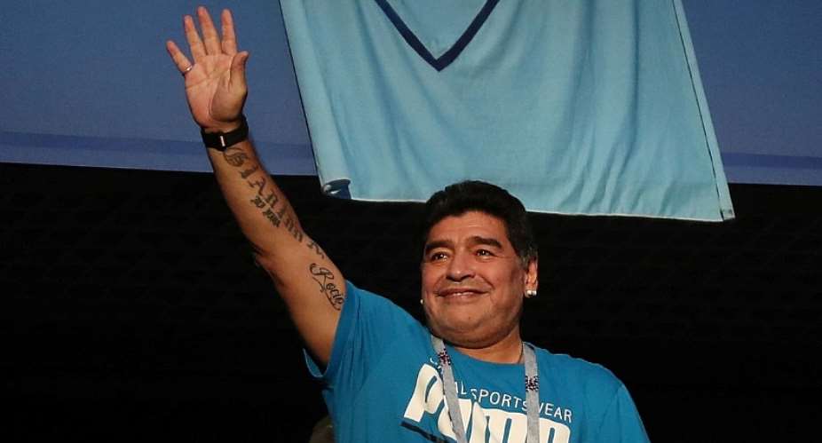 Maradona's doctor, six others, to be questioned in his death