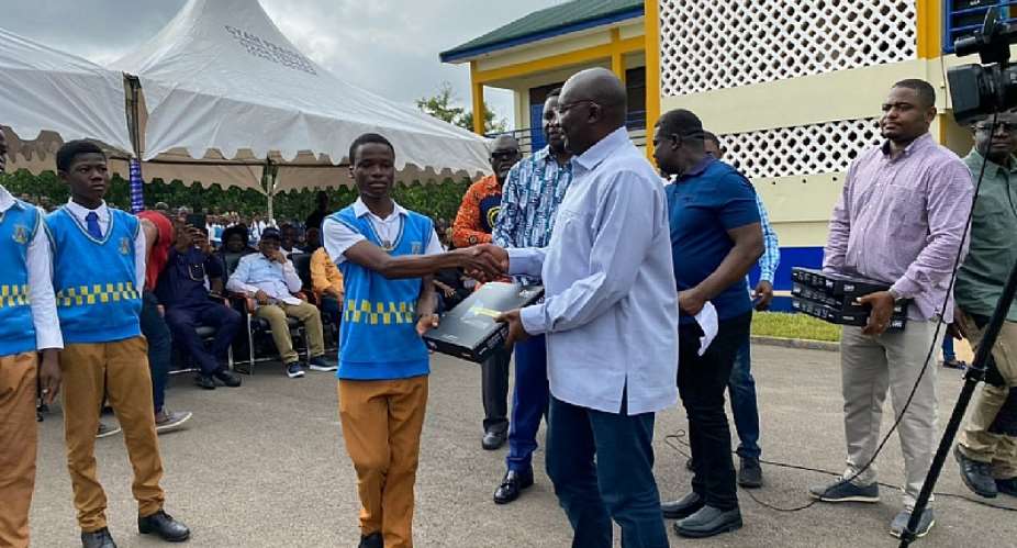 Bawumia presents tablets to Opoku Ware students