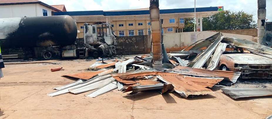 Sunyani: Gas explosion wreaks havoc as properties burnt to ashes