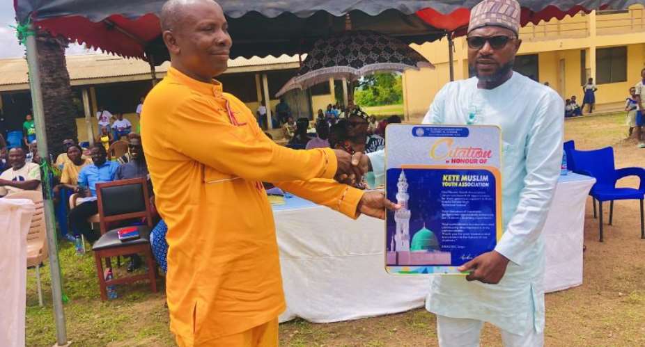 Kete Muslim Youth Association honoured by Kete-Krachi Senior High Technical School