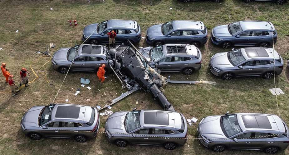 Internet personality Oliver Tree was aboard one of the two helicopters that collided mid-air and fell into an electric car parking lot in Rio de Janeiro. -  Tercio Teixeira, AFP