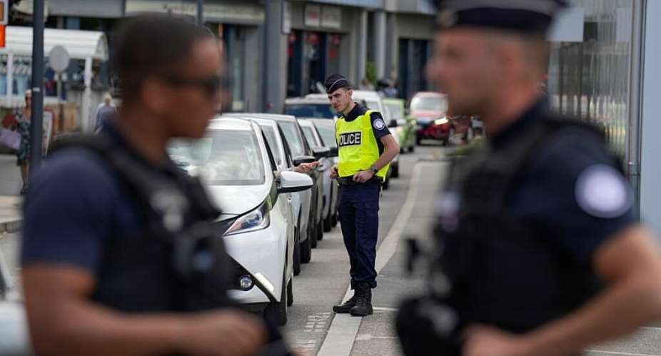 French police officers check cars crossing the border between Geneva and the French town of Gaillard on June 10, 2026, ahead of the G7 summit due to take place June 15-17 in the town of Evian-les-Bains. -  Baz Ratner, AP