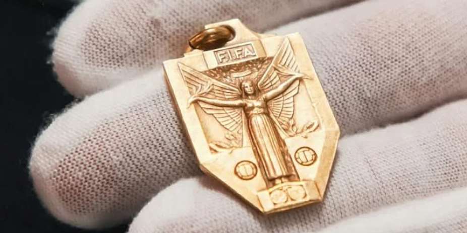 Peles 1958 World Cup winners medal set to fetch 500 000
