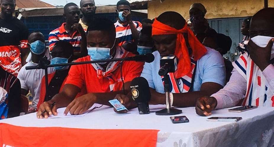 NPP Primaries: Polling Station Officers In Asante Akyem Angry Over 145 Missing Names In Album