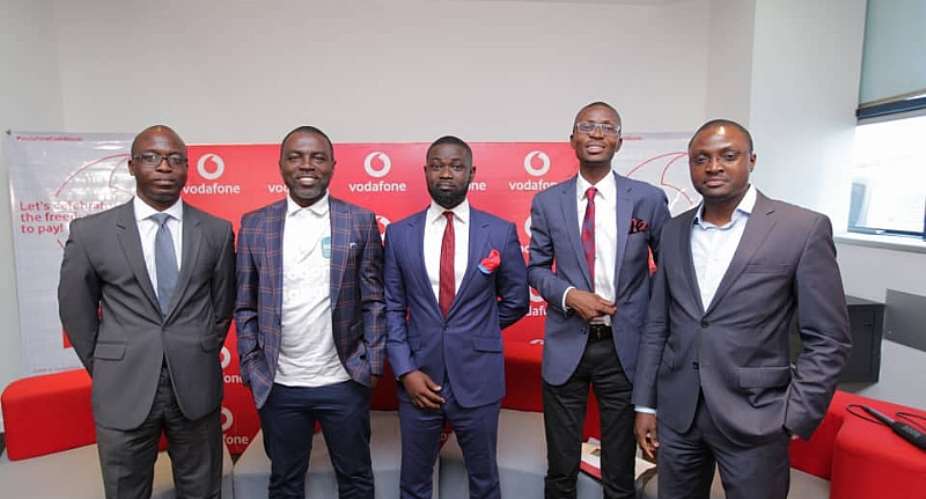 Vodafone Hosts Industry Experts On Driving A Cash-Lite Economy