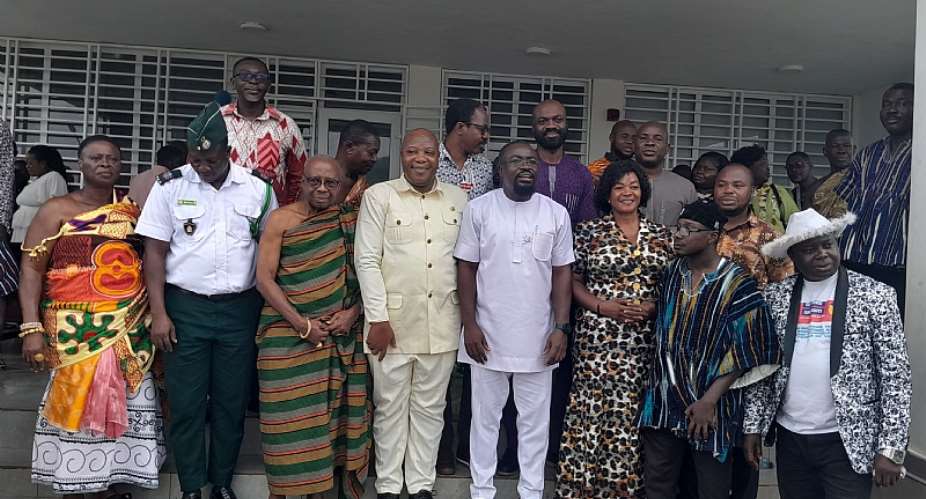 Health Directorate bids emotional farewell to Regional Director and Finance head