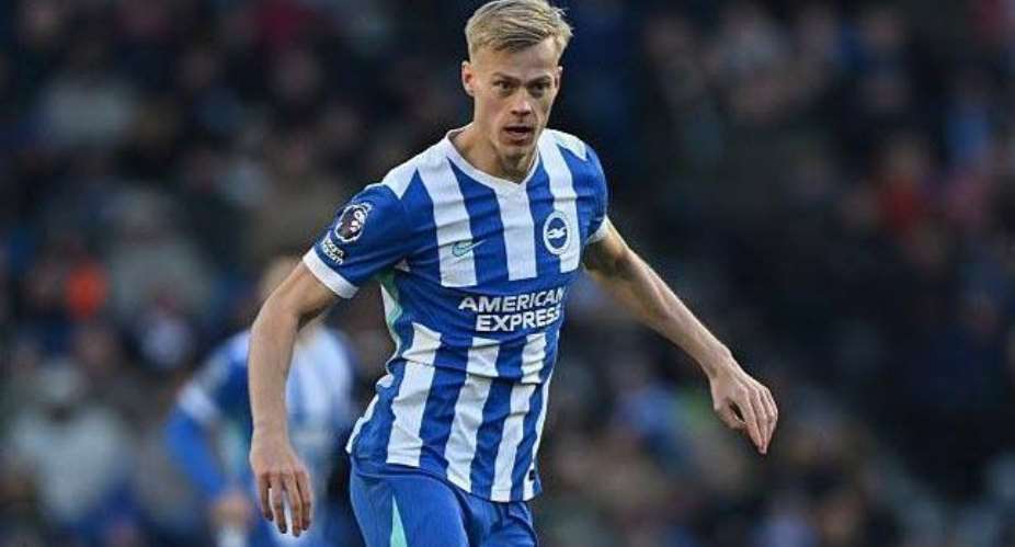 Tottenham agree 52m deal with Brighton for defender Jan Paul Van Hecke
