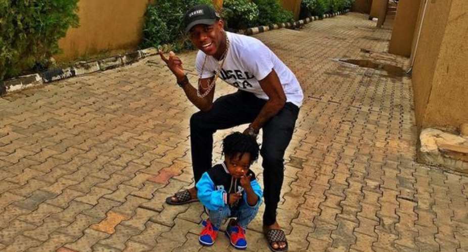 Singer, Small Doctor Proud his Lover did not Abort Pregnancy of his Children