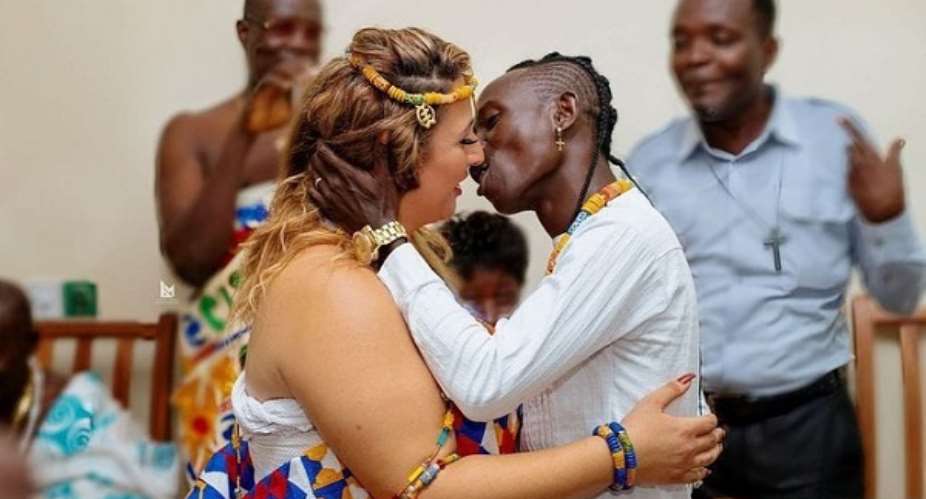 I dont love my wife and I never proposed to her - Patapaa