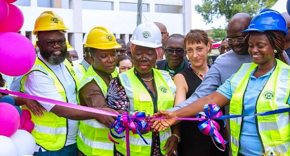 Trade Ministercuts sod for CSIR ITAED-HUB to boost local industrial capacity