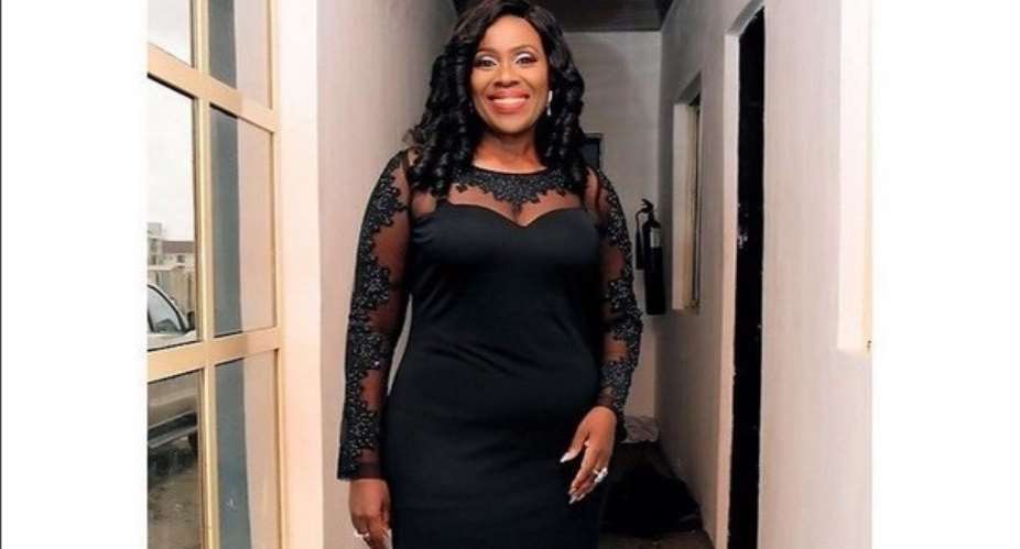Actress, Joke Silva gets Accolades After She stepped out Looking Radiant