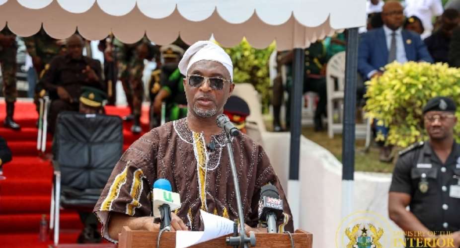 Muntaka leads security agencies to donate over GH¢1 million to MahamaCares Medical Trust Fund