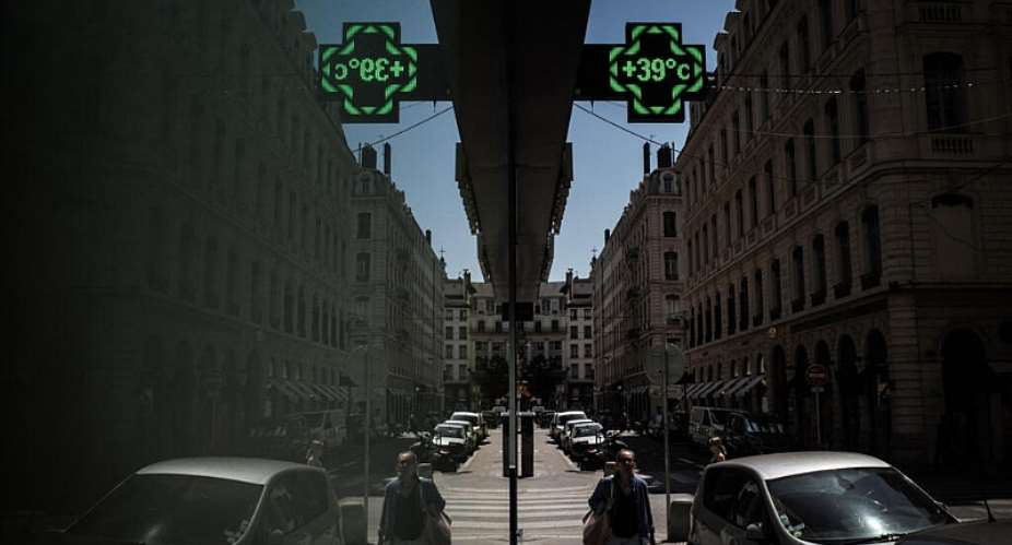 Temperatures in Lyon hit the high 30s during Frances first heatwave of the year, on 26 May 2026. -  Jeff Pachoud / AFP