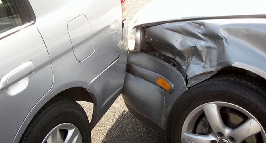 5 Seriously Annoying Things Nigerians Do After An Accident