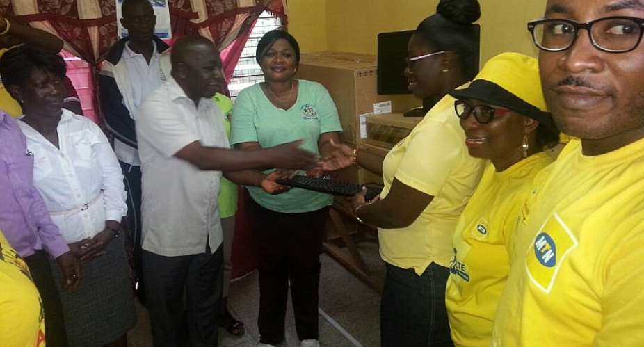 Garden City Special School Receives Computers From Yellow Care